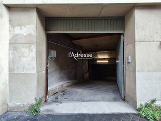  Parking / Garage � vendre 