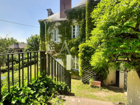   LE PALLET Maison bourgeoise � r�nover de 218m� 7 chambres Maison - 9 pi�ce(s) - 218 m�