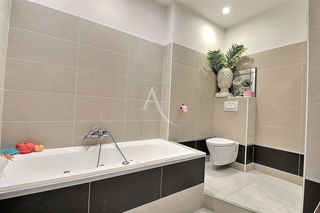  Appartement � vendre 5 pi�ces 200 m�