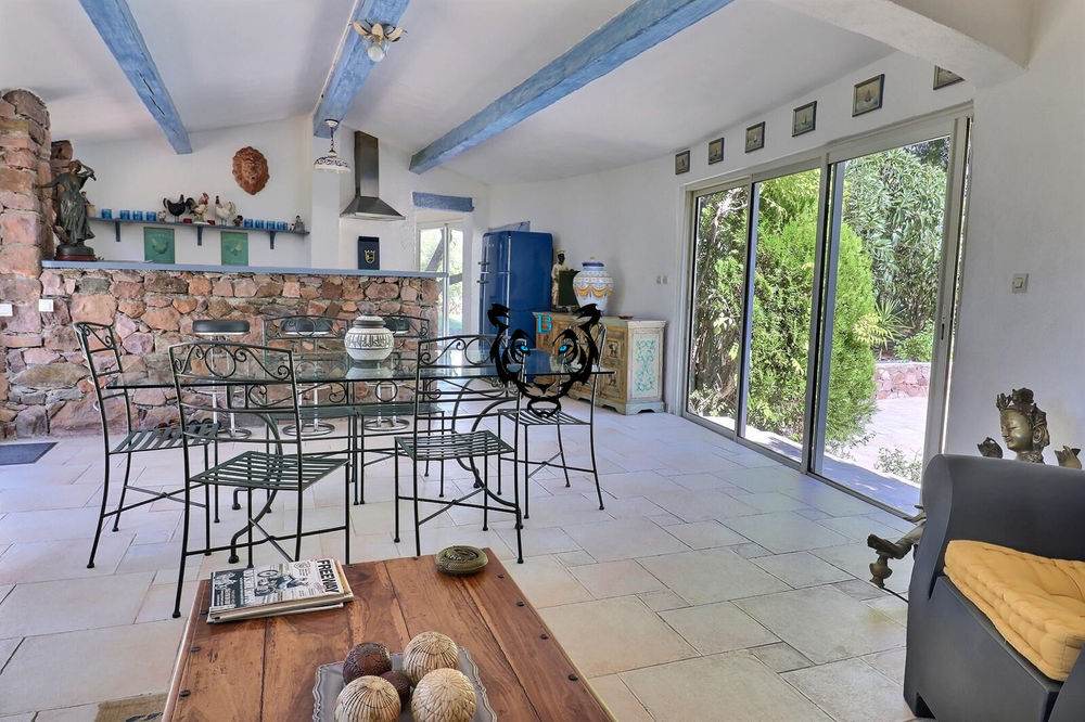 � vendre  Maison Roquebrune-sur-Argens (83520)