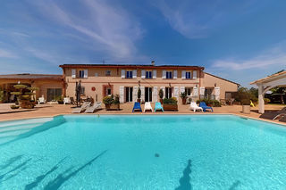  Maison � vendre 15 + pi�ces 550 m�