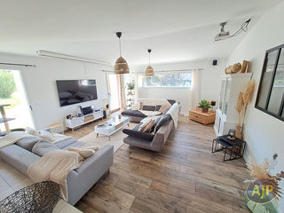  Maison � vendre 6 pi�ces 207 m�