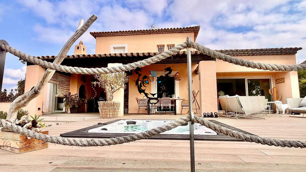 � vendre  Maison Les Issambres (83380)