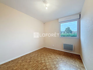  Appartement � louer 4 pi�ces 99 m�