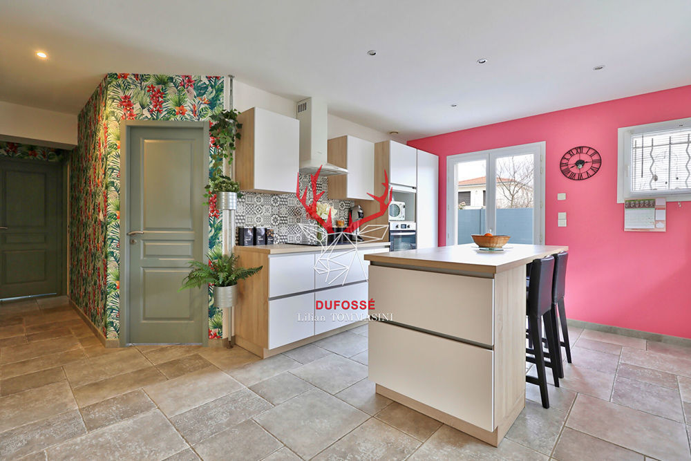 � vendre  Maison La Tour-de-Salvagny (69890)