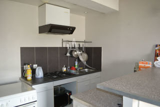  Immeuble � vendre 15 + pi�ces 550 m�