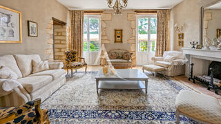  Villa � vendre 15 + pi�ces 717 m�