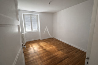  Appartement � louer 3 pi�ces 77 m�