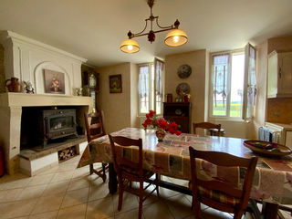  Maison � vendre 10 pi�ces 327 m�