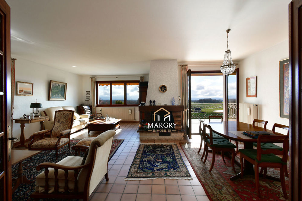 � vendre  Maison Grilly (01220)