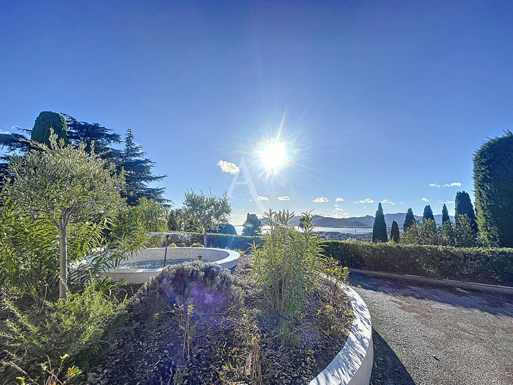 � vendre  Appartement Cannes (06400)