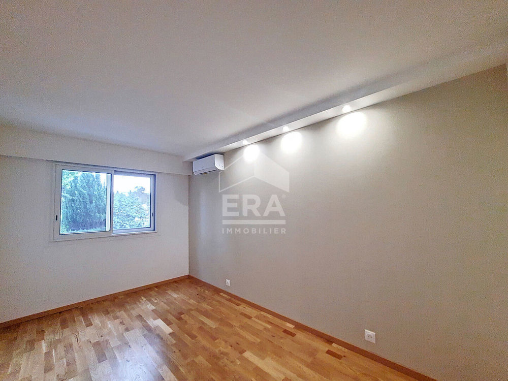 � vendre  Appartement Cagnes-sur-Mer (06800)