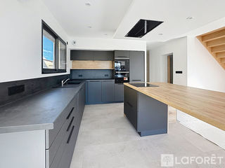  Maison 4 pi�ces 122 m� La cote saint andre