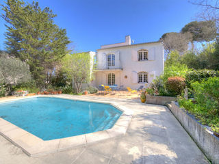  Maison � vendre 6 pi�ces 216 m�