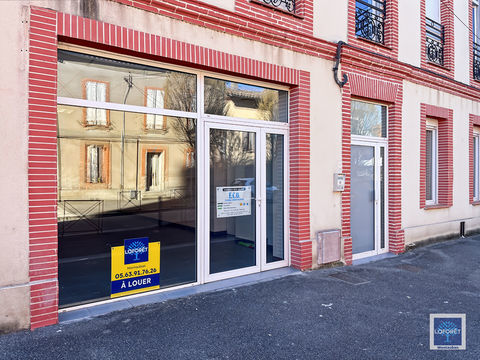 Local commercial Montauban 69 m2 700 82000 Montauban