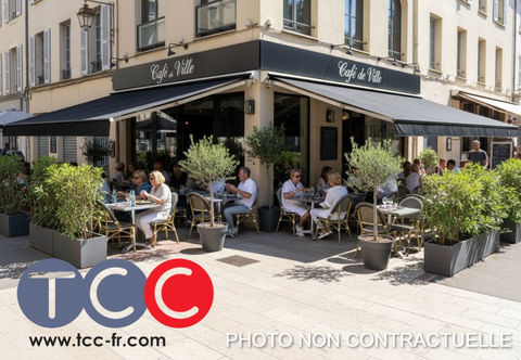 A VENDRE FONDS DE COMMERCE  BAR BRASSERIE  D'ANGLE AVEC BELLE TERRASSE EN LICENCE 4 SUR MANDELIEU 216000 06210 Mandelieu la napoule
