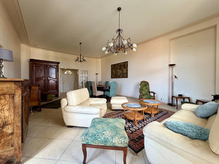  Appartement � louer 4 pi�ces 146 m�