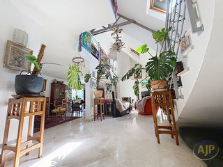  Maison � vendre 5 pi�ces 210 m�