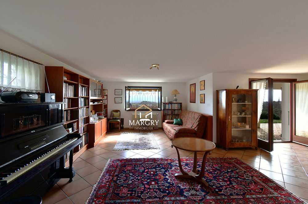 � vendre  Maison Grilly (01220)