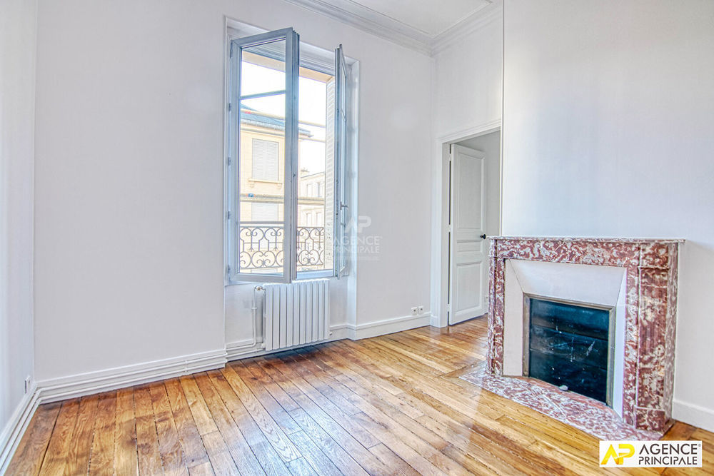 � vendre  Appartement Versailles (78000)