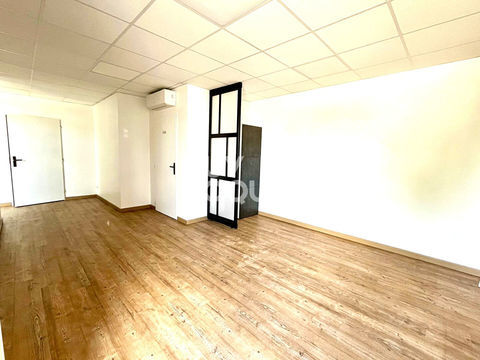 Local professionnel climatis&eacute; ! 870 47520 Le passage