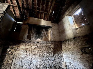  Remise / Grange � vendre 1 pi�ce 100 m�