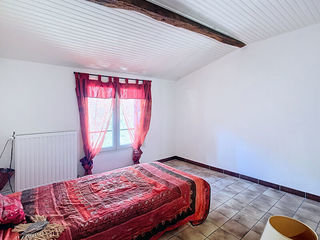  Maison � vendre 9 pi�ces 325 m�