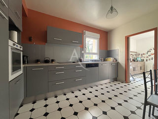  Maison � vendre 8 pi�ces 170 m�