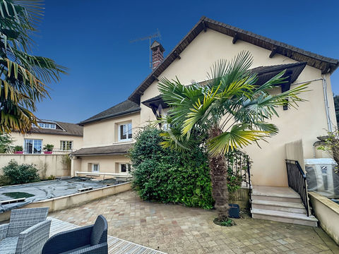   Maison Les Alluets Le Roi 5 pi�ces 161.26 m2 Maison - 5 pi�ce(s) - 161 m�