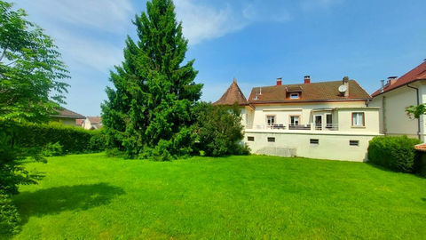   Maison 10 pi�ces 225 m2 Terrain de 14.02 ares Maison - 10 pi�ce(s) - 225 m�