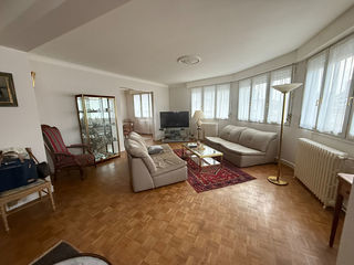  Immeuble � vendre 13 pi�ces 310 m�