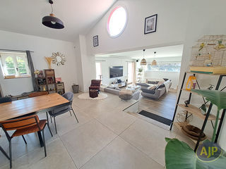  Maison � vendre 6 pi�ces 207 m�