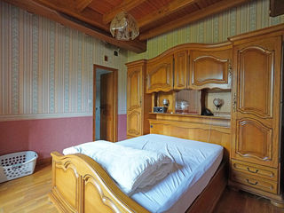  Villa � vendre 15 + pi�ces 242 m�