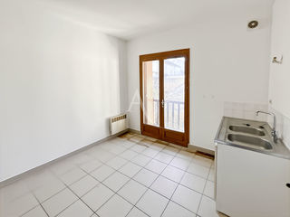  Immeuble � vendre 13 pi�ces 275 m�