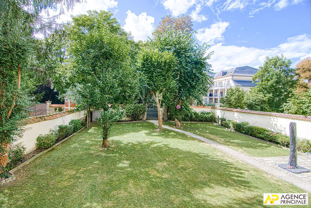 � vendre  Appartement Versailles (78000)