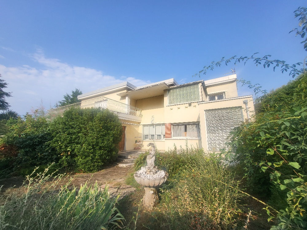 � vendre  Maison Ch�tillon-sur-Chalaronne (01400)