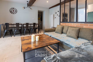  Appartement � louer 9 pi�ces 150 m�