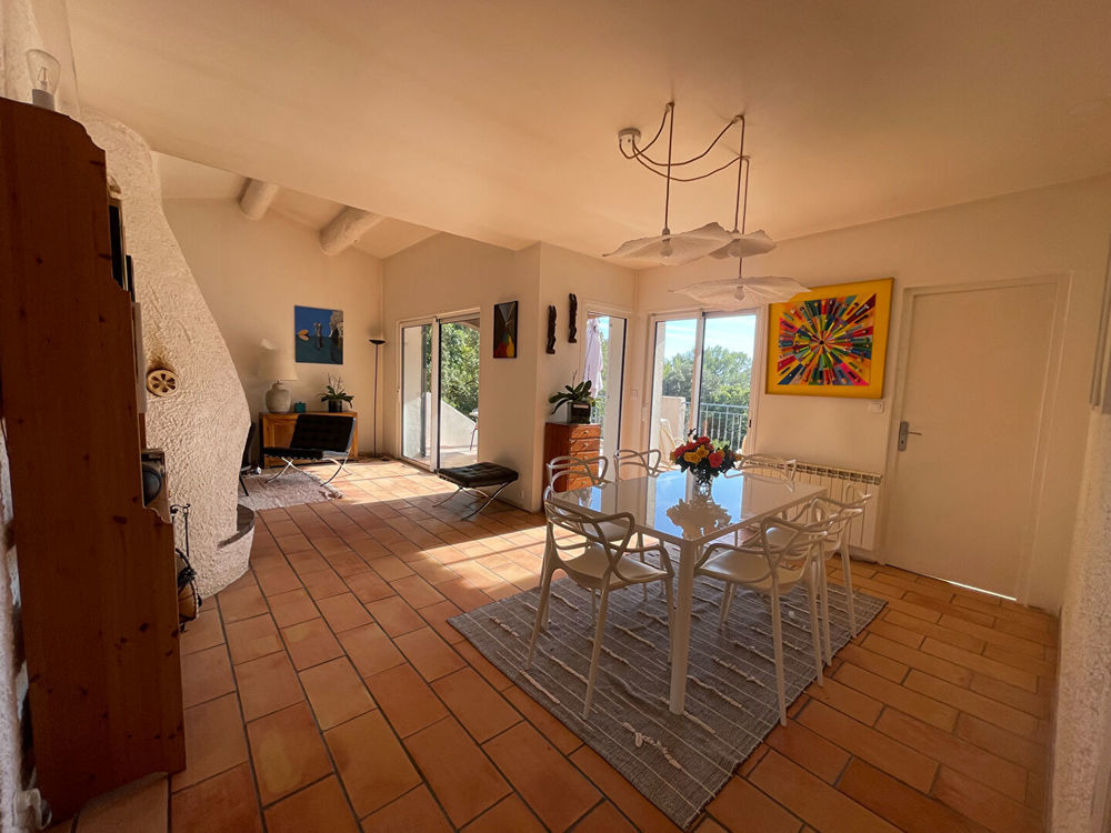 � vendre  Maison �guilles (13510)