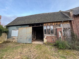  Remise / Grange � vendre 3 pi�ces 550 m�