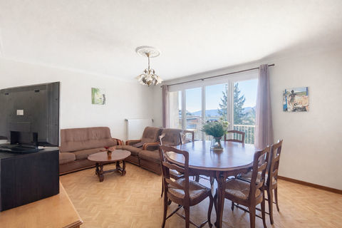   Appartement 4 pi�ces � vendre � Laragne Monteglin - balcon, garage et cave Appartement - 4 pi�ce(s) - 82 m�