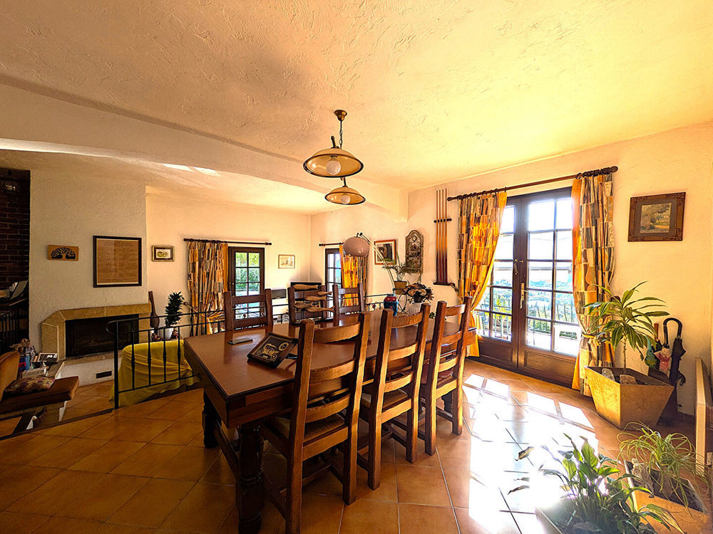 � vendre  Maison Cagnes-sur-Mer (06800)