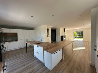  Maison � vendre 7 pi�ces 205 m�