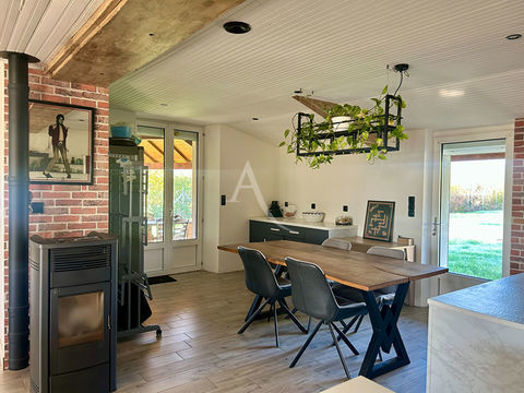   Maison � Le Langon, 175m� Maison - 6 pi�ce(s) - 176 m�