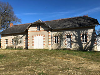  Villa � vendre 15 + pi�ces 826 m�