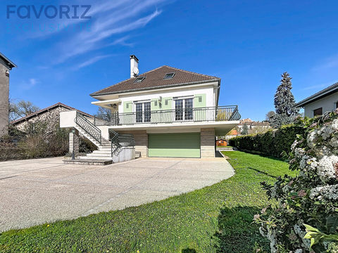   Maison Neufch�teau 8 pi�ces 240 m2 Maison - 8 pi�ce(s) - 240 m�