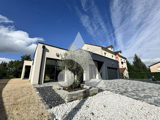  Maison 5 pi�ces 145 m� Neufchateau