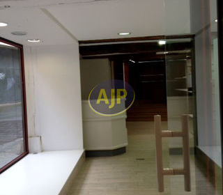  Immeuble � vendre 3 pi�ces 255 m�