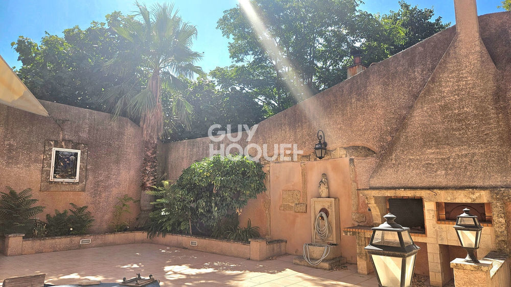 � vendre  Villa Loupian (34140)