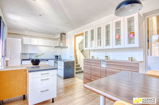  Maison � vendre 9 pi�ces 180 m�