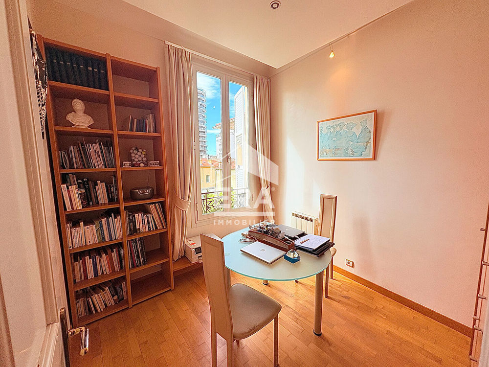 � vendre  Maison Beausoleil (06240)